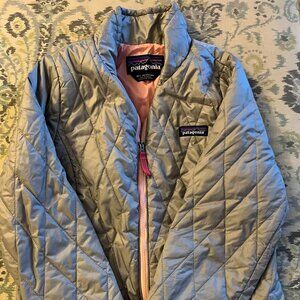 Girls Patagonia Lightweight Jacket Size 10 Gray with Pink Interior and Trim